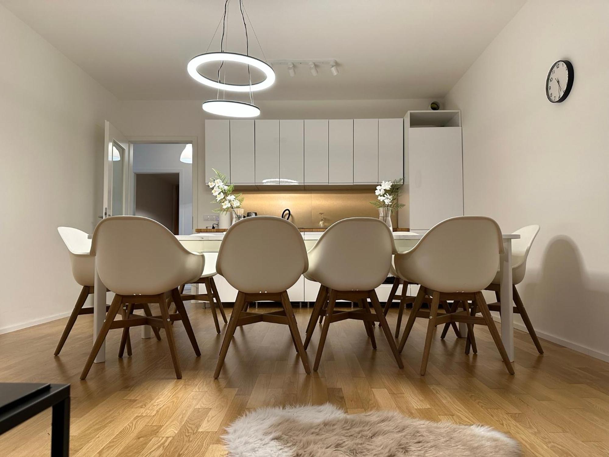 Apartment 4 Room, 2 Bath, Parking 프라하 외부 사진