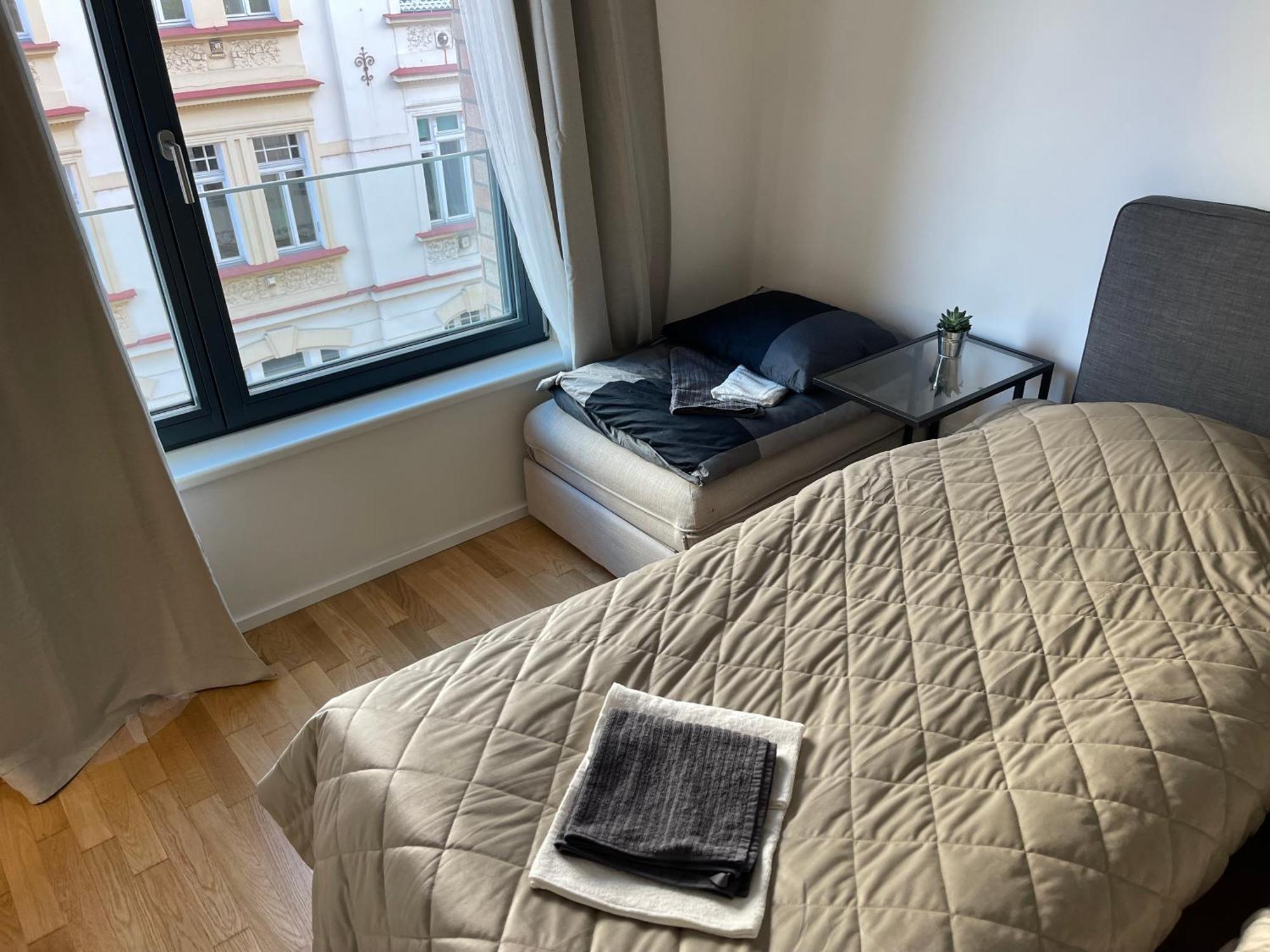 Apartment 4 Room, 2 Bath, Parking 프라하 외부 사진