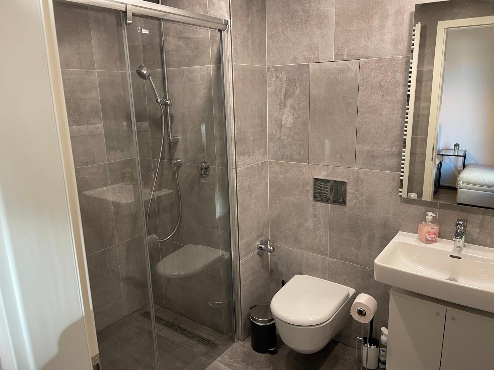 Apartment 4 Room, 2 Bath, Parking 프라하 외부 사진
