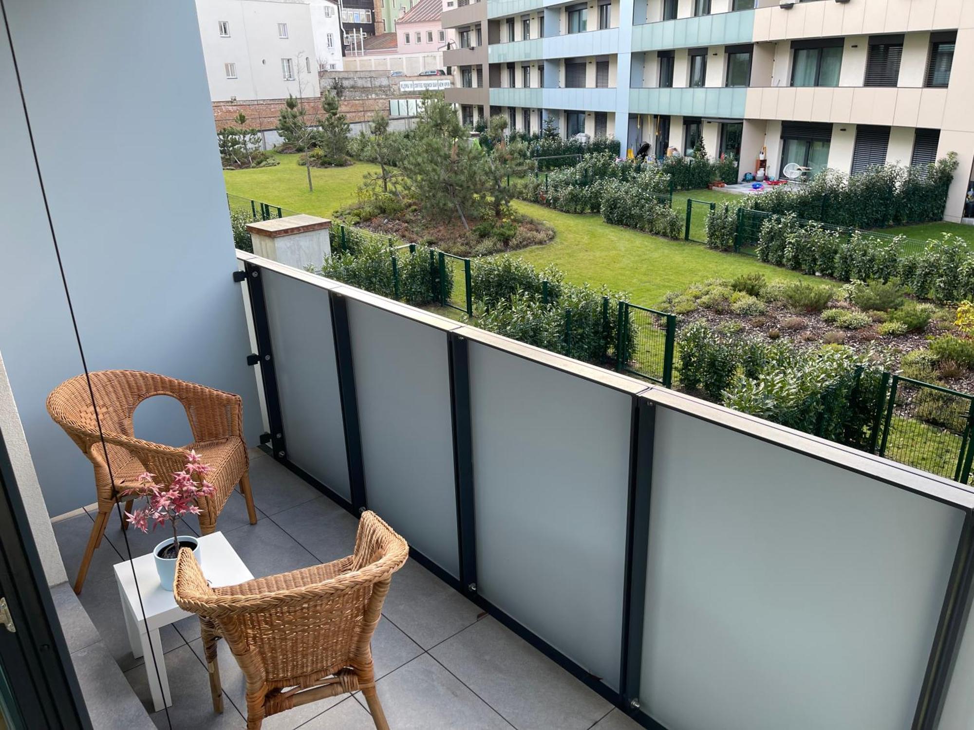 Apartment 4 Room, 2 Bath, Parking 프라하 외부 사진